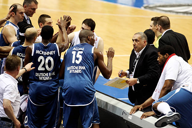 也加深了彼 也加深了彼