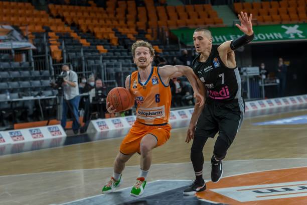 年轻一代的 年轻一代的