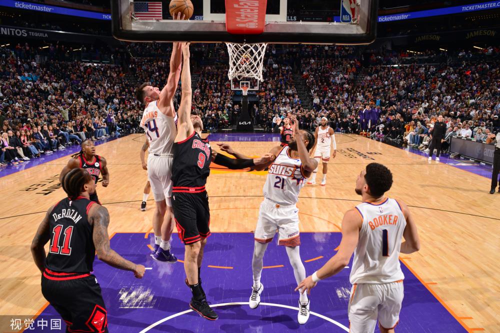 赛场上近乎 赛场上近乎