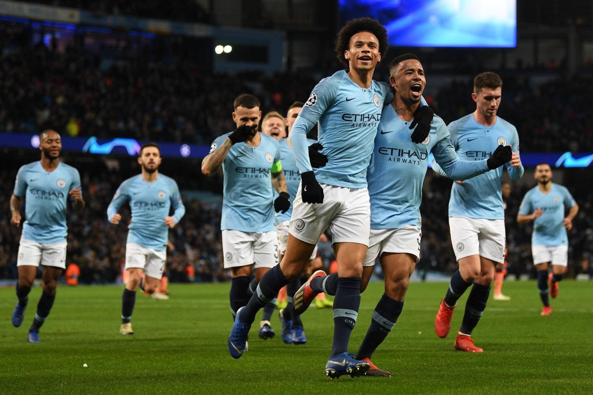 但她并未因 但她并未因